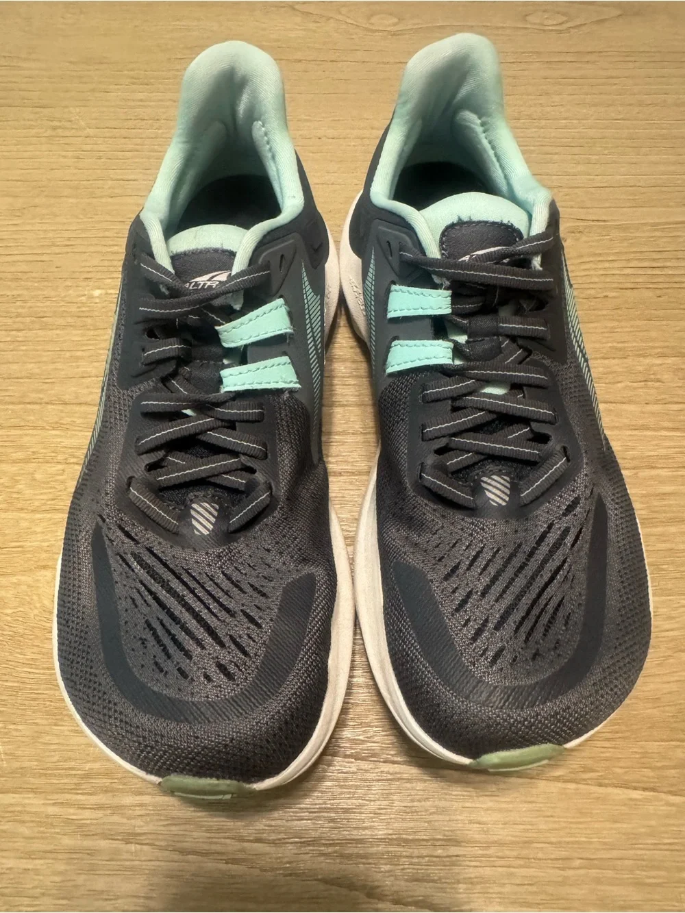Altra Black and Mint Green Women's Shoes